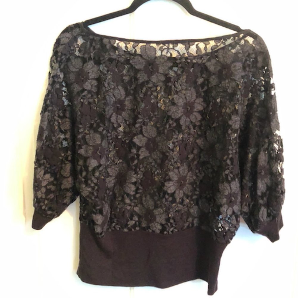 Language Bateau Lace Top Sz Sm.